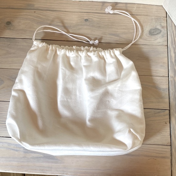 BRIGHTON Purse Dust Bag with Drawstring 16 Wide x 11 Long x 4 Wide inches - Picture 6 of 7